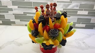 DIY Como hacer Arreglo de Frutas con Fresas Cubiertas De Chocolate  DIY Edible Arrangement [upl. by Groark572]